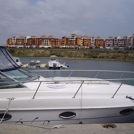 Studio Deluxe In Marina Cape 4 Stars Complex 33 7 Aheloy Bagian luar foto