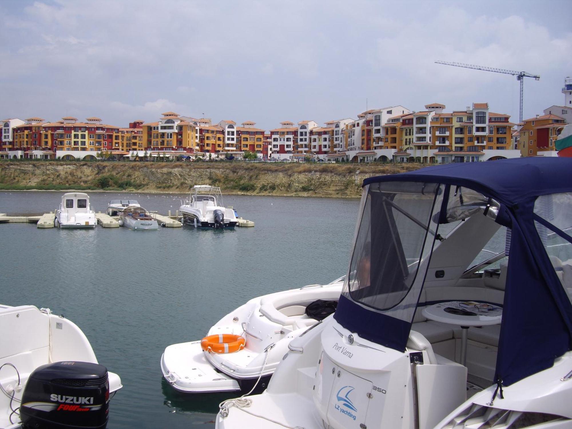 Studio Deluxe In Marina Cape 4 Stars Complex 33 7 Aheloy Bagian luar foto