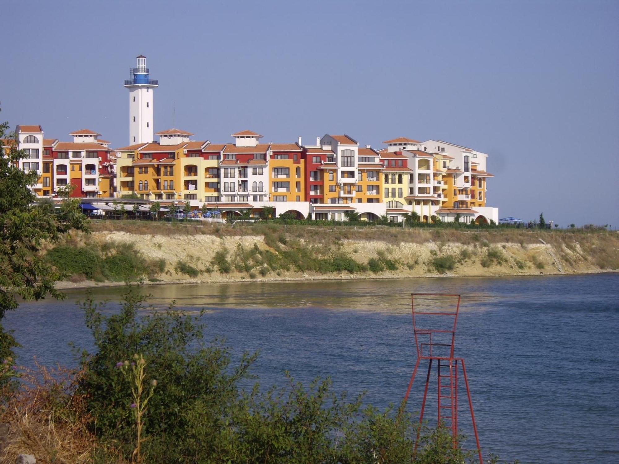 Studio Deluxe In Marina Cape 4 Stars Complex 33 7 Aheloy Bagian luar foto