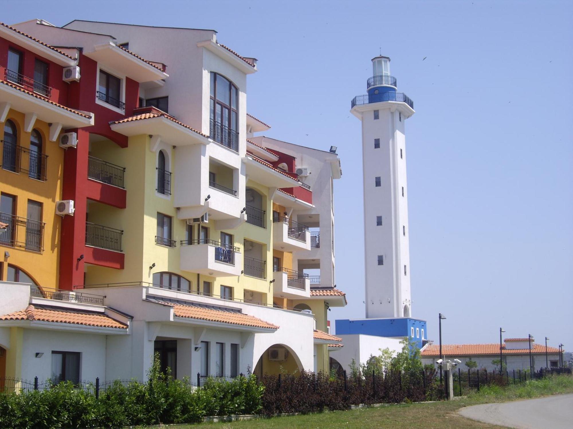 Studio Deluxe In Marina Cape 4 Stars Complex 33 7 Aheloy Bagian luar foto